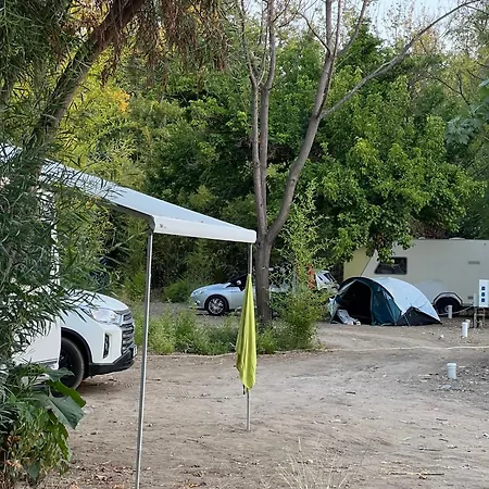 אתר קמפינג Phaselis Ekopark קמר